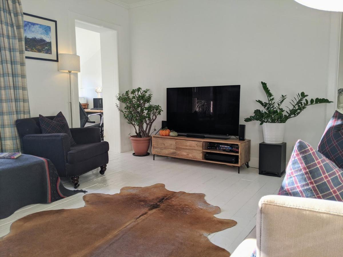 Central Hawick Spacious Stylish Flat With Log Burner Zewnętrze zdjęcie